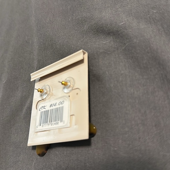 Alex Ryan Gold and Tortoiseshell Earrings - Picture 5 of 5